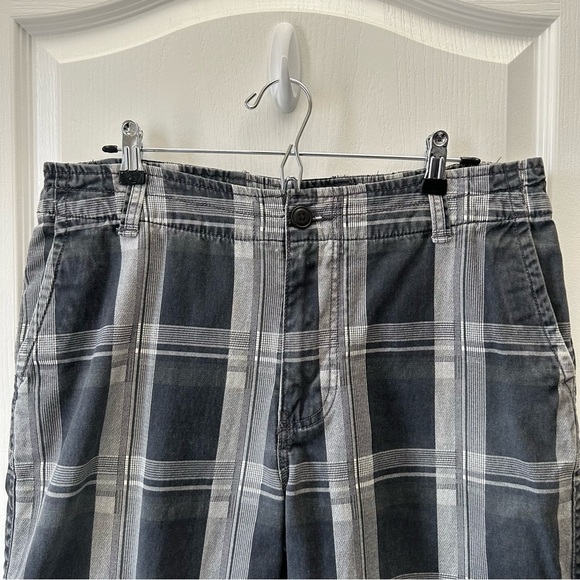 Cherokee Men's Flat Front Cotton Chino Shorts Black and Gray Plaid Size 34 - Picture 4 of 13